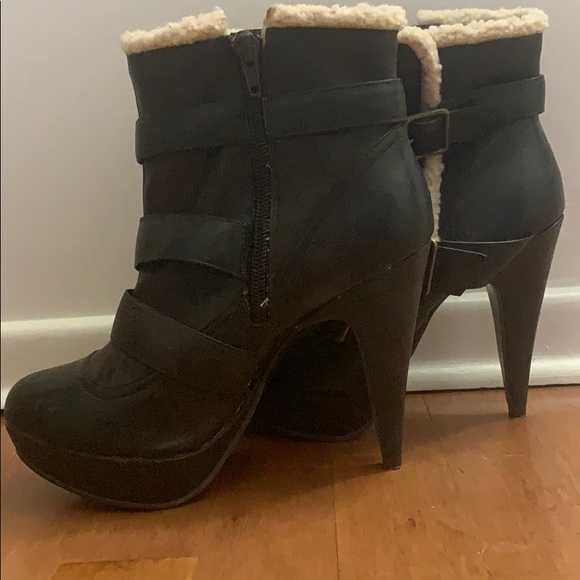 Low boots, never worn! - Picture 6 of 8